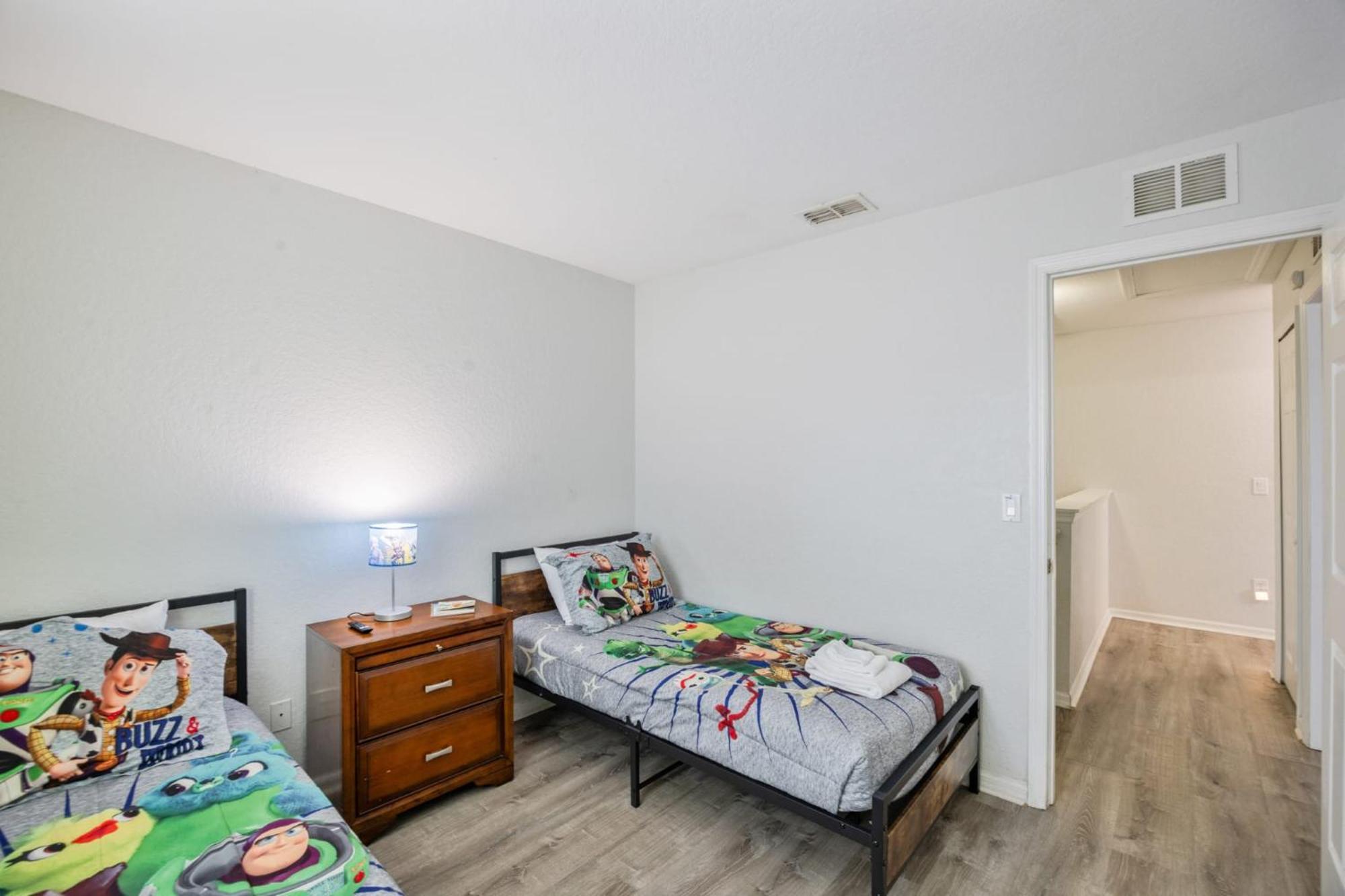 Сasa de vacaciones Cozy Stylish Townhome
