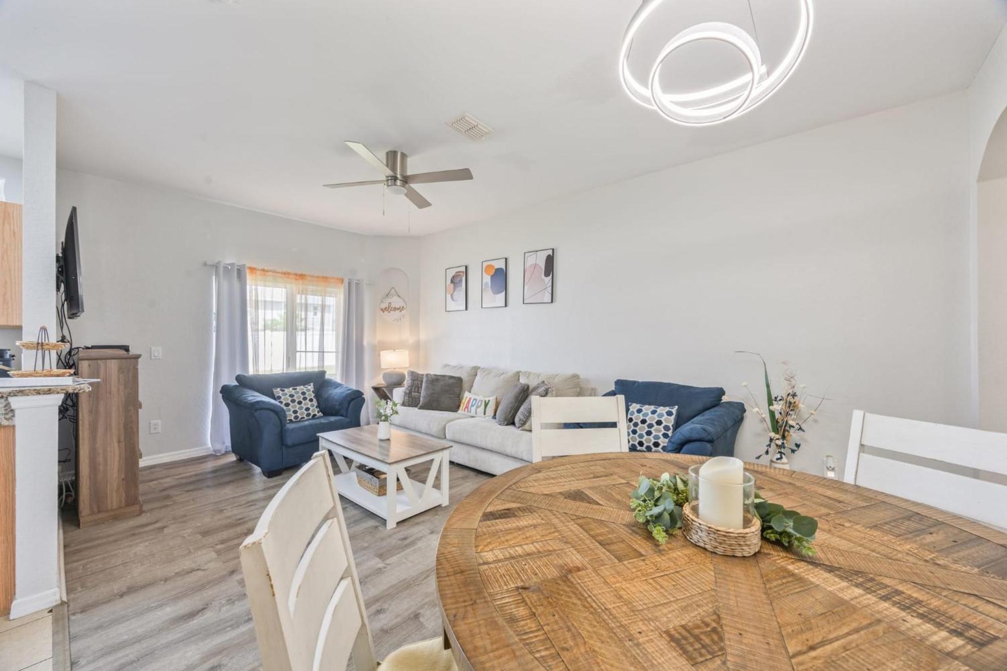 Cozy Stylish Townhome Сasa de vacaciones *
